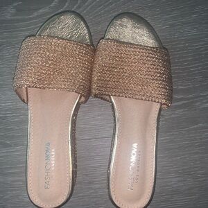 Fashion Nova Women's Shimmering Gold Sandals